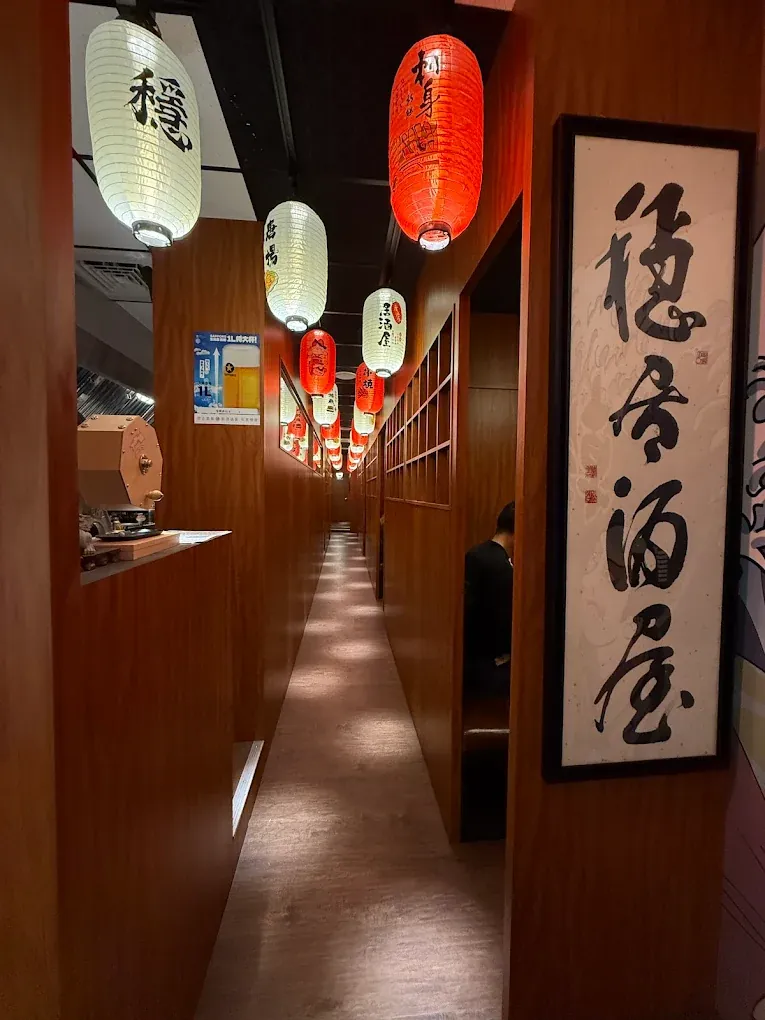 燈籠走廊全景